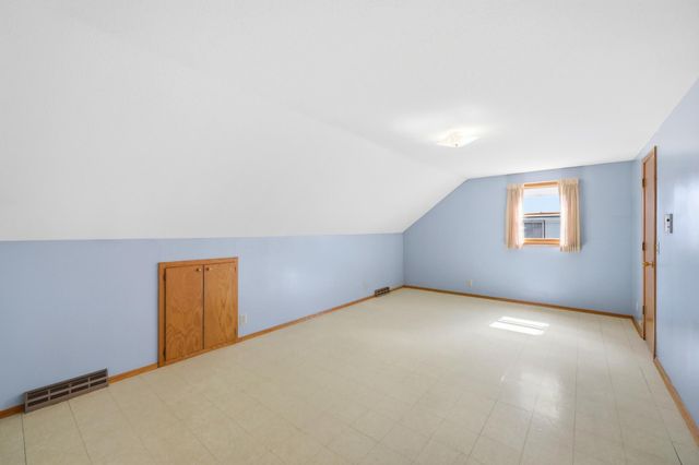 4825 Oregon Avenue N, New Hope, MN 55428