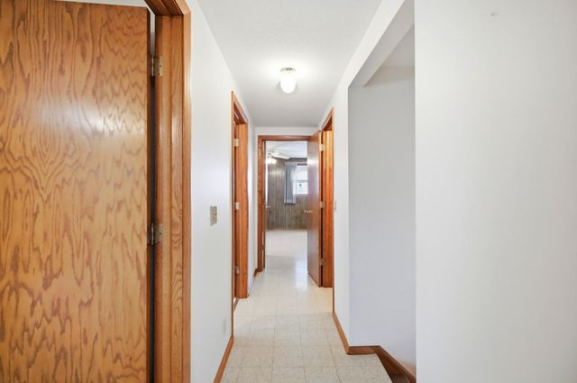 4825 Oregon Avenue N, New Hope, MN 55428