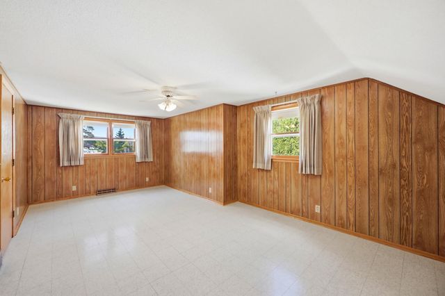 4825 Oregon Avenue N, New Hope, MN 55428