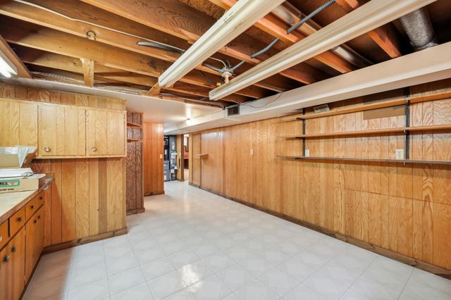 4825 Oregon Avenue N, New Hope, MN 55428