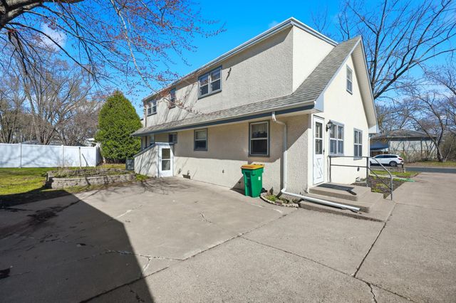 4825 Oregon Avenue N, New Hope, MN 55428