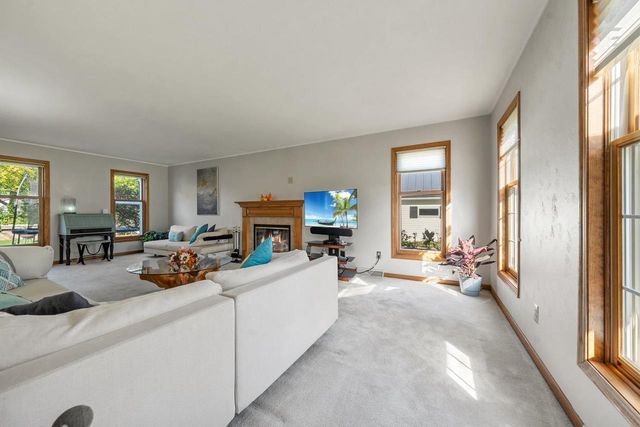 1757 SUNNYSIDE LANE, De Pere, WI 54115