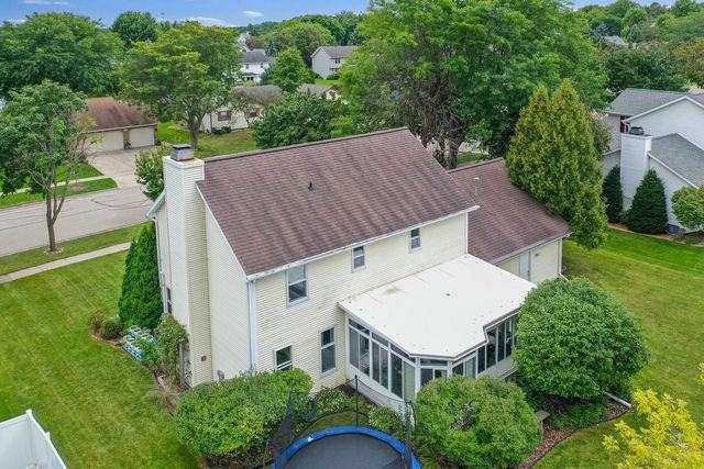 1757 SUNNYSIDE LANE, De Pere, WI 54115