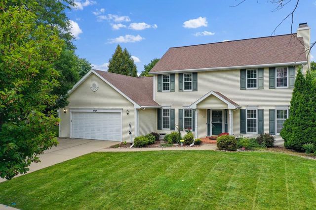 1757 SUNNYSIDE LANE, De Pere, WI 54115