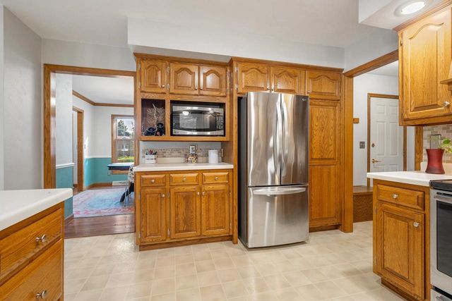 1757 SUNNYSIDE LANE, De Pere, WI 54115