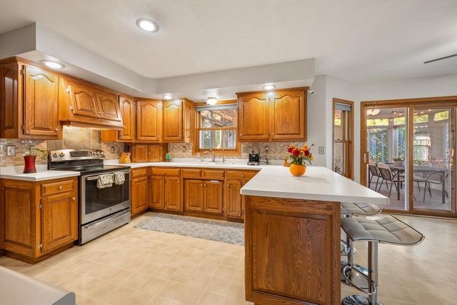 1757 SUNNYSIDE LANE, De Pere, WI 54115