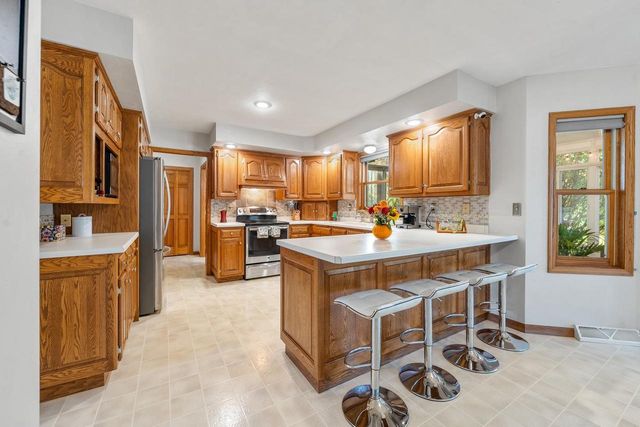 1757 SUNNYSIDE LANE, De Pere, WI 54115