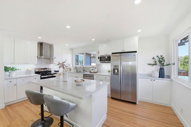 2957 Taper Avenue, Santa Clara, CA 95051