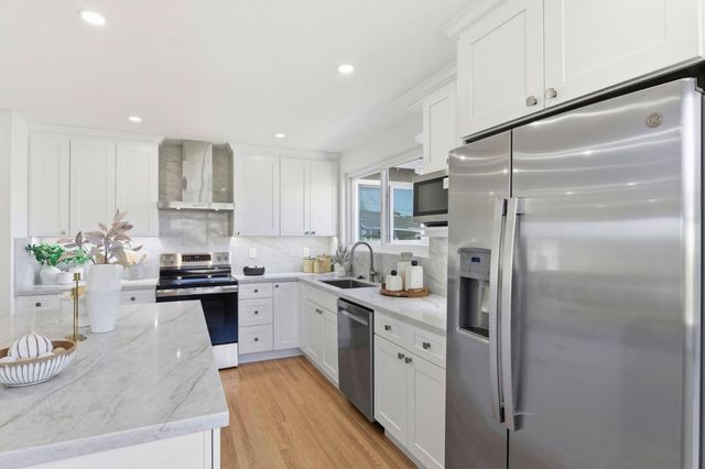 2957 Taper Avenue, Santa Clara, CA 95051