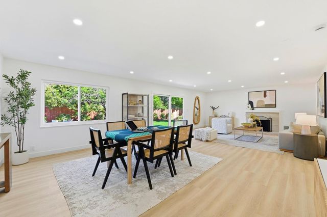 2957 Taper Avenue, Santa Clara, CA 95051