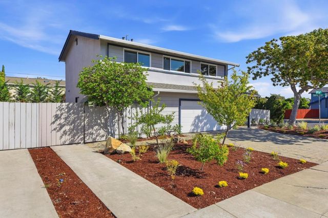 2957 Taper Avenue, Santa Clara, CA 95051