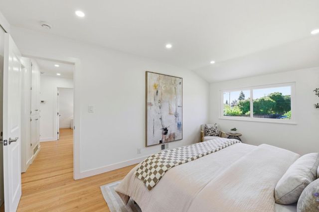 2957 Taper Avenue, Santa Clara, CA 95051