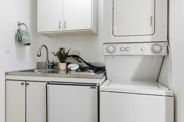 2957 Taper Avenue, Santa Clara, CA 95051