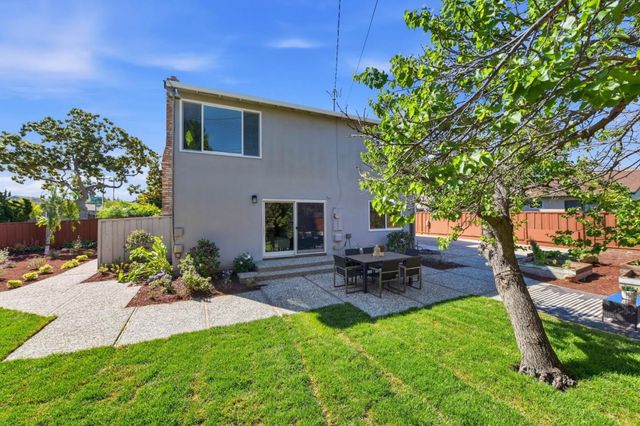 2957 Taper Avenue, Santa Clara, CA 95051