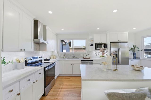 2957 Taper Avenue, Santa Clara, CA 95051