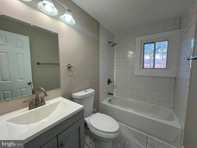 2724 SPAULDING AVE, Baltimore, MD 21215