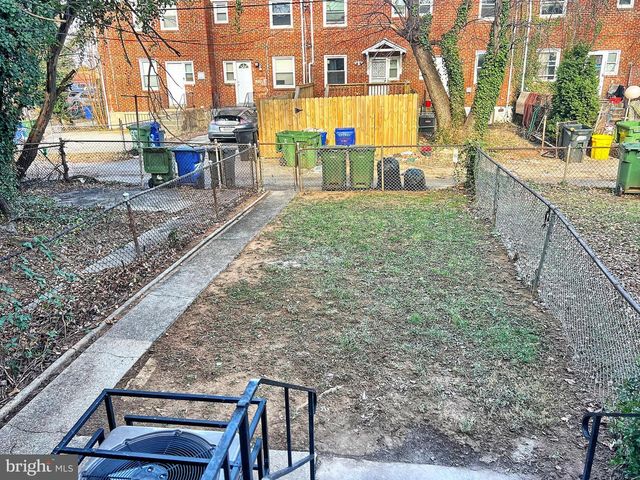 2724 SPAULDING AVE, Baltimore, MD 21215