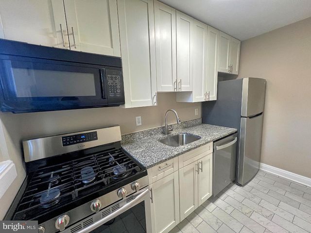 2724 SPAULDING AVE, Baltimore, MD 21215