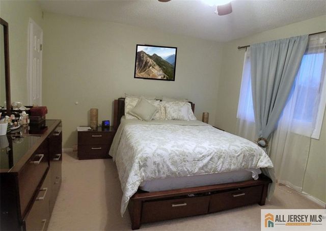 53 Regal Drive, South Brunswick, NJ 08852