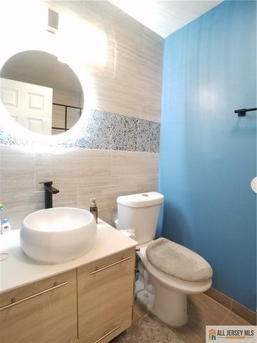 53 Regal Drive, South Brunswick, NJ 08852