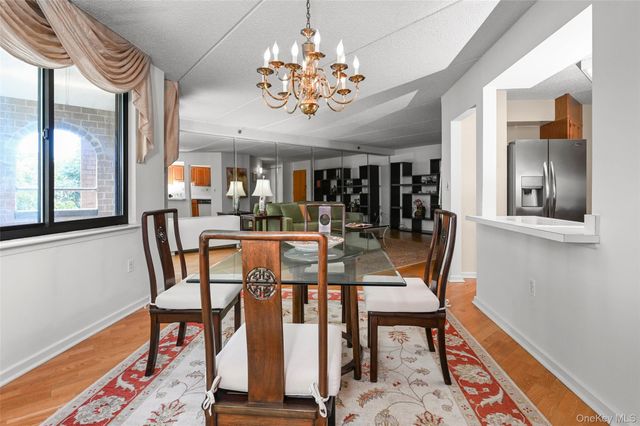 680 W Boston Post Road 3A, Mamaroneck, NY 10543