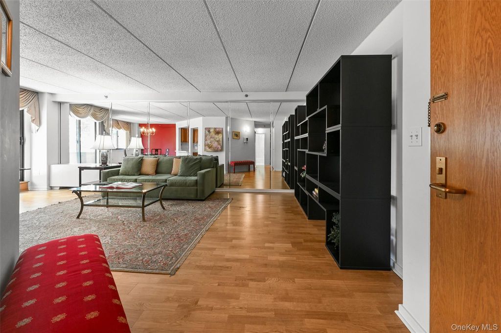 680 W Boston Post Road 3A, Mamaroneck, NY 10543 — photo 5