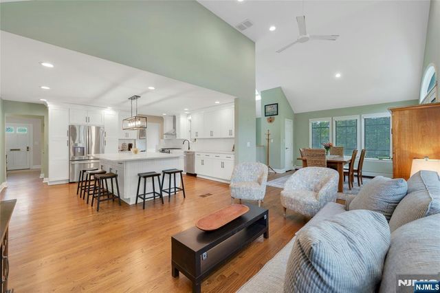 631 Cooper Avenue, Oradell, NJ 07649