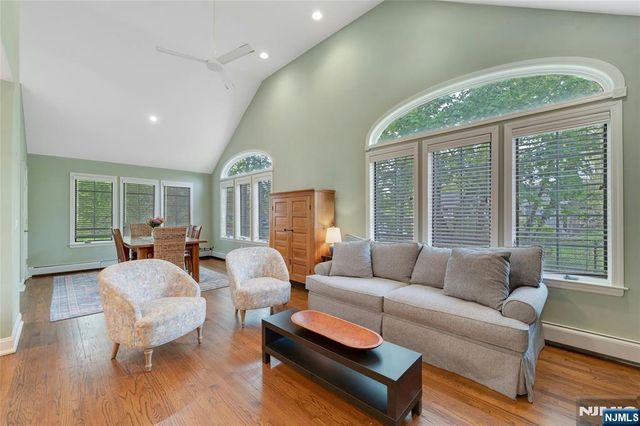 631 Cooper Avenue, Oradell, NJ 07649