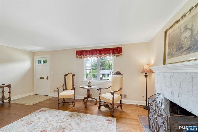 631 Cooper Avenue, Oradell, NJ 07649