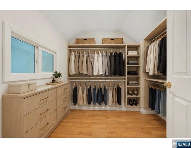 631 Cooper Avenue, Oradell, NJ 07649