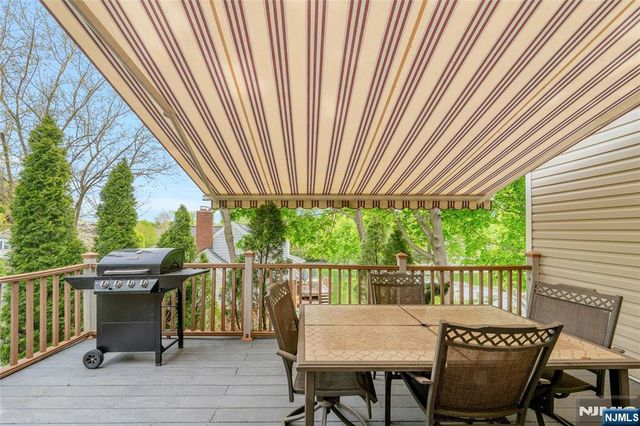 631 Cooper Avenue, Oradell, NJ 07649