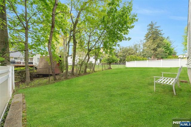 631 Cooper Avenue, Oradell, NJ 07649