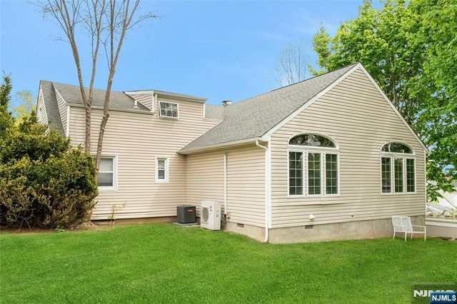 631 Cooper Avenue, Oradell, NJ 07649