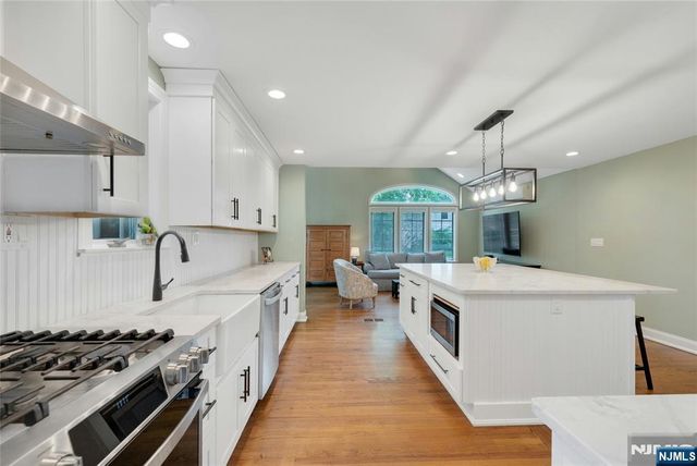 631 Cooper Avenue, Oradell, NJ 07649