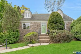 631 Cooper Avenue, Oradell, NJ 07649