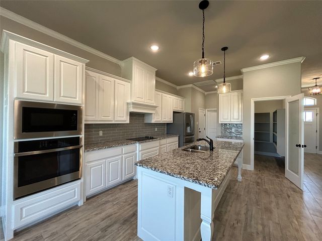 1025 Katie Court, Reno, TX 76020