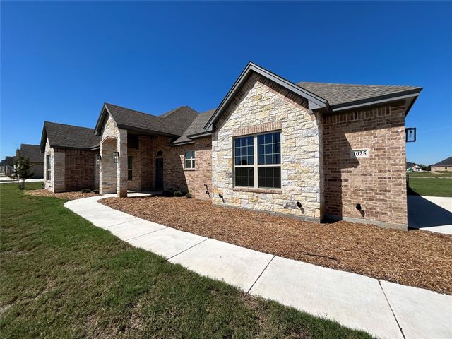 1025 Katie Court, Reno, TX 76020