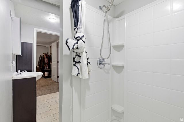 4694 S RIDGELINE DR, Washington Terrace, UT 84405