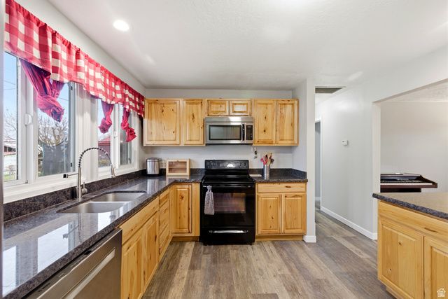 4694 S RIDGELINE DR, Washington Terrace, UT 84405