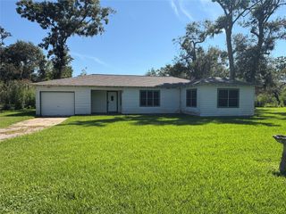 3922 County Road 704, Brazoria, TX 77422