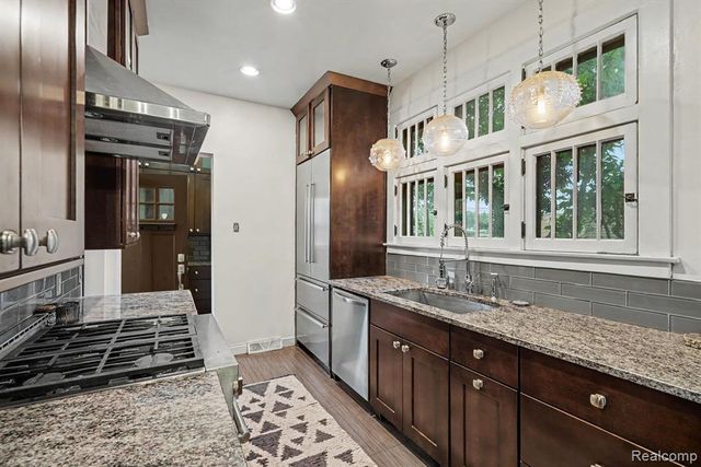 1 Kensington Boulevard, Pleasant Ridge, MI 48069