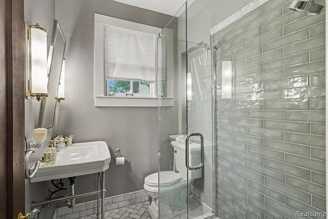 1 Kensington Boulevard, Pleasant Ridge, MI 48069
