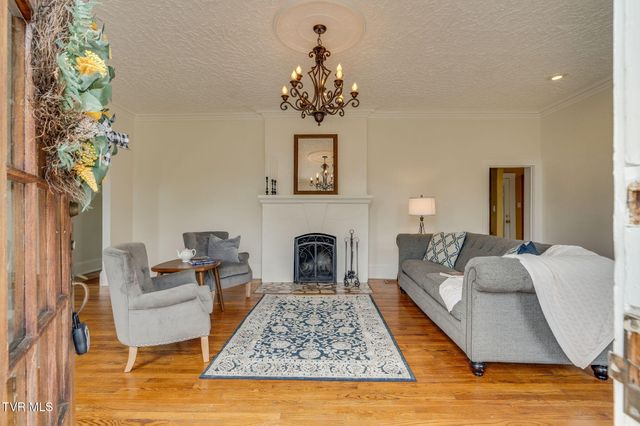 826 Polk Avenue, Johnson City, TN 37604