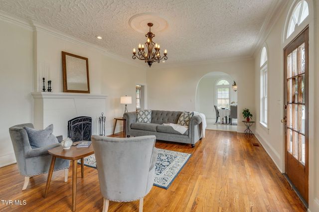826 Polk Avenue, Johnson City, TN 37604