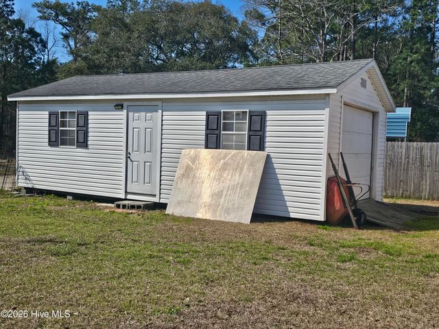 1135 Stone Chimney Road SW, Supply, NC 28462