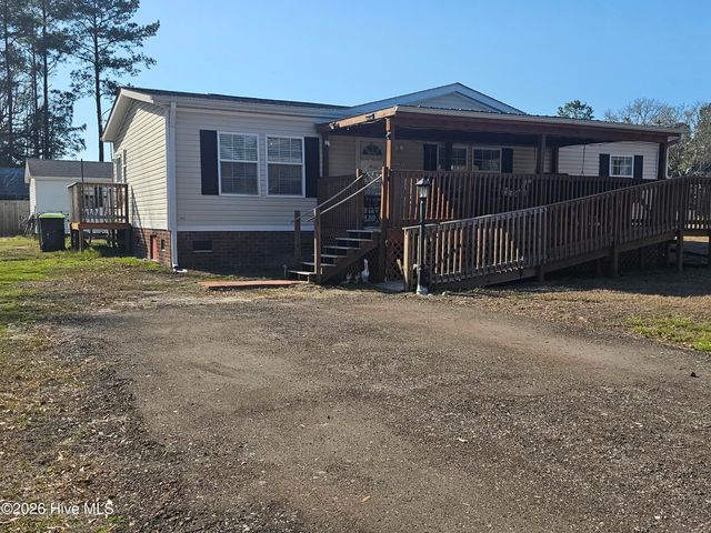 1135 Stone Chimney Road SW, Supply, NC 28462