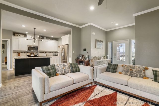 543 W Edgewood, Durant, OK 74701