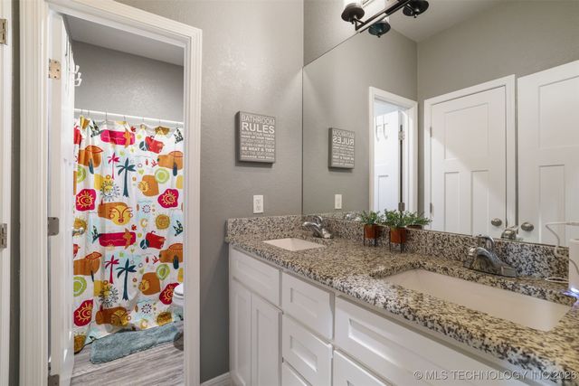 543 W Edgewood, Durant, OK 74701