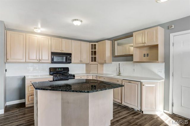 3905 Cottage Avenue, St Louis, MO 63113