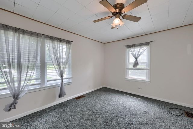 138 CREST AVE, Lancaster, PA 17602